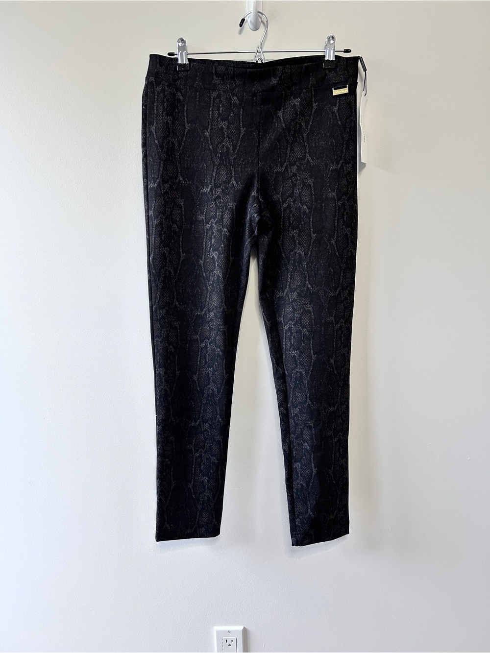 Calvin Klein Snake Print Women’s Pull On Pants Black Gray Size S NWT work office